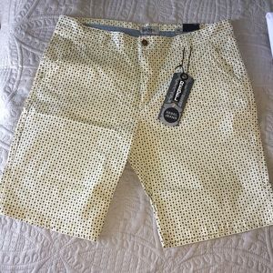 Rebel Jeans shorts with skulls